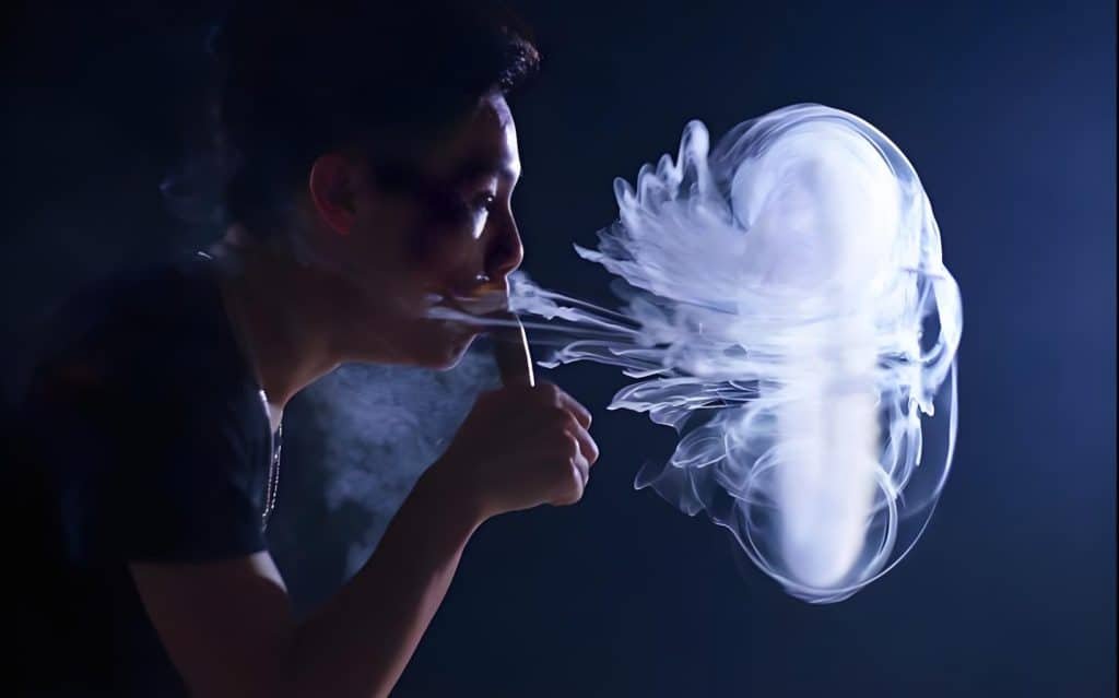 電子煙吐煙圈教程